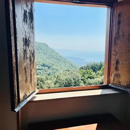 Rifugio Acquaviva * Formia